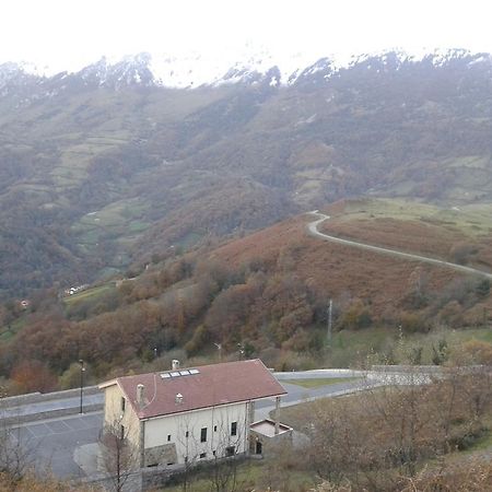 리오사 Mirador Del Angliru 호스텔 외부 사진
