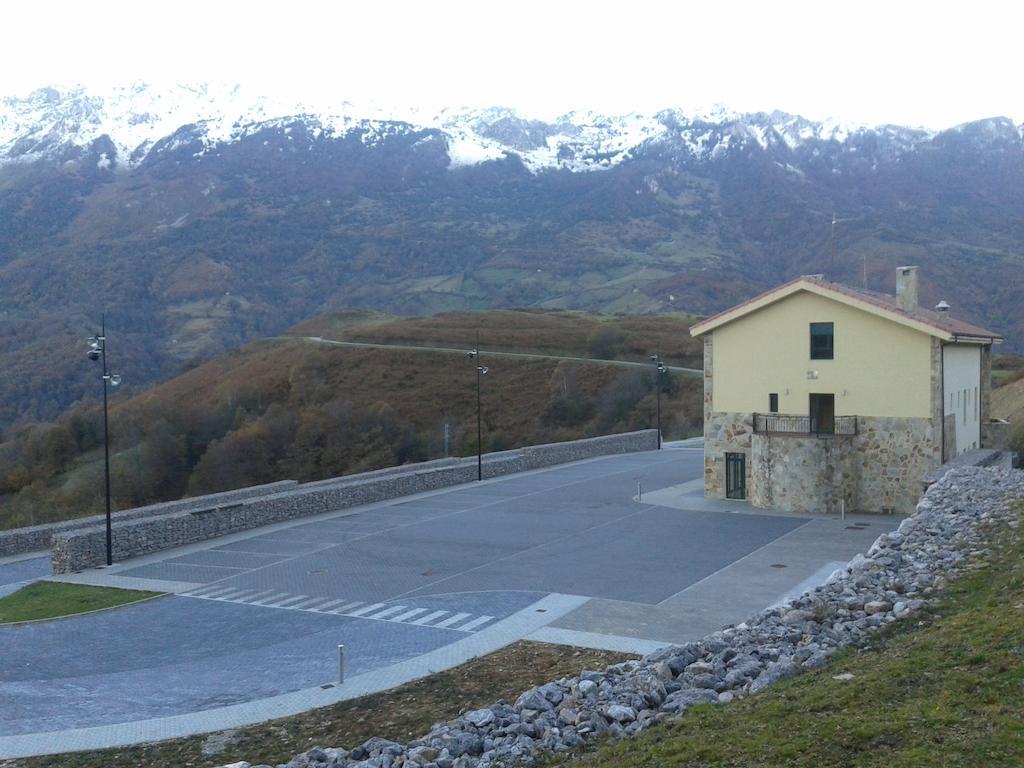 리오사 Mirador Del Angliru 호스텔 외부 사진
