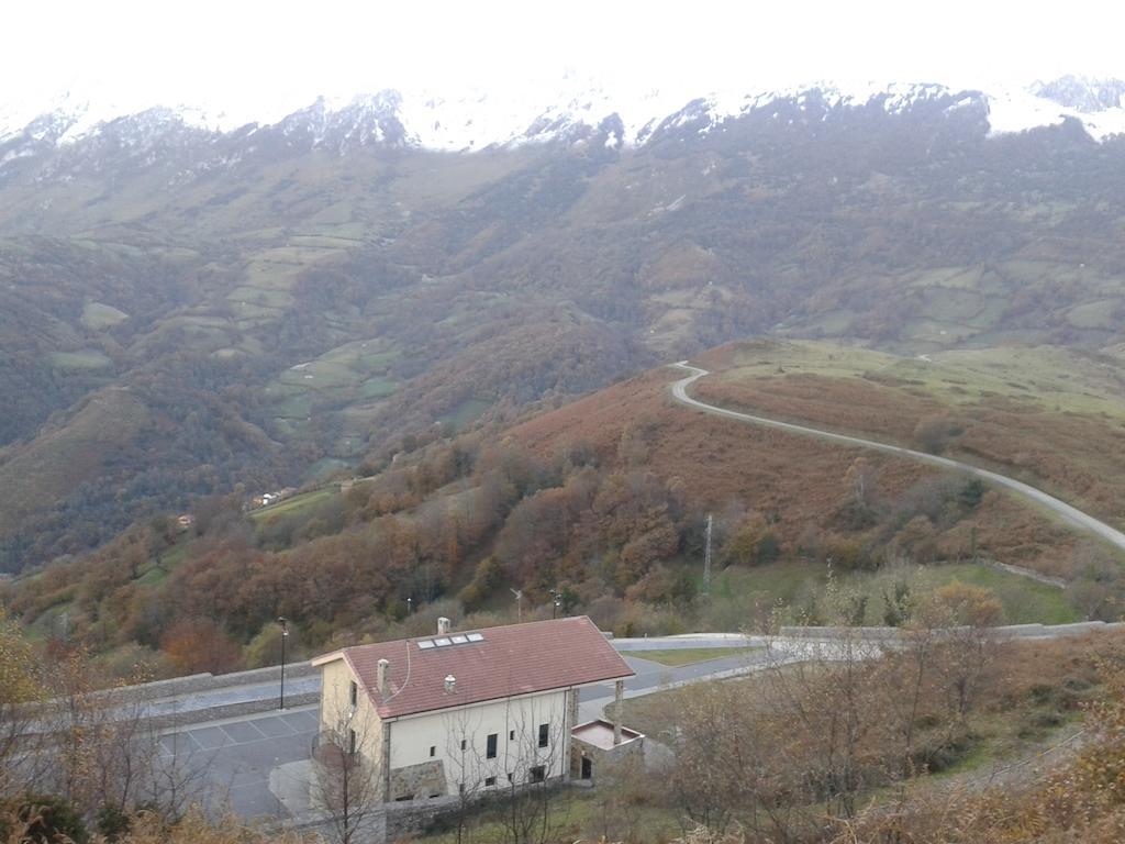 리오사 Mirador Del Angliru 호스텔 외부 사진